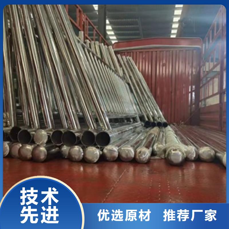 公路防撞護(hù)欄價(jià)格多少錢一米廠家-質(zhì)量保證