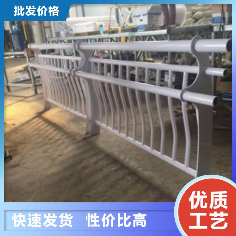 不锈钢复合管护栏,防撞护栏立柱厂家好产品有口碑