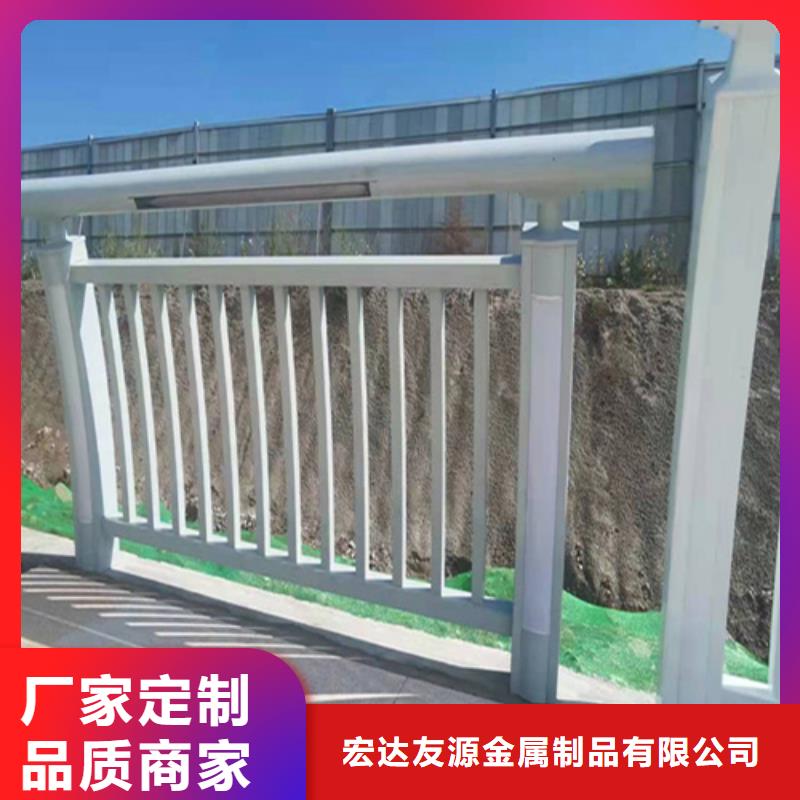 不銹鋼橋梁護(hù)欄-方管防撞護(hù)欄廠家質(zhì)量看得見