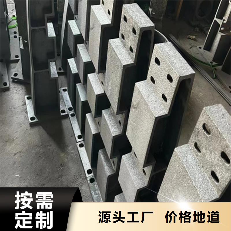 碳素鋼防撞立柱燈光欄桿不怕同行比質(zhì)量