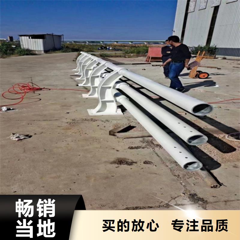 繩索護(hù)欄隊(duì)伍