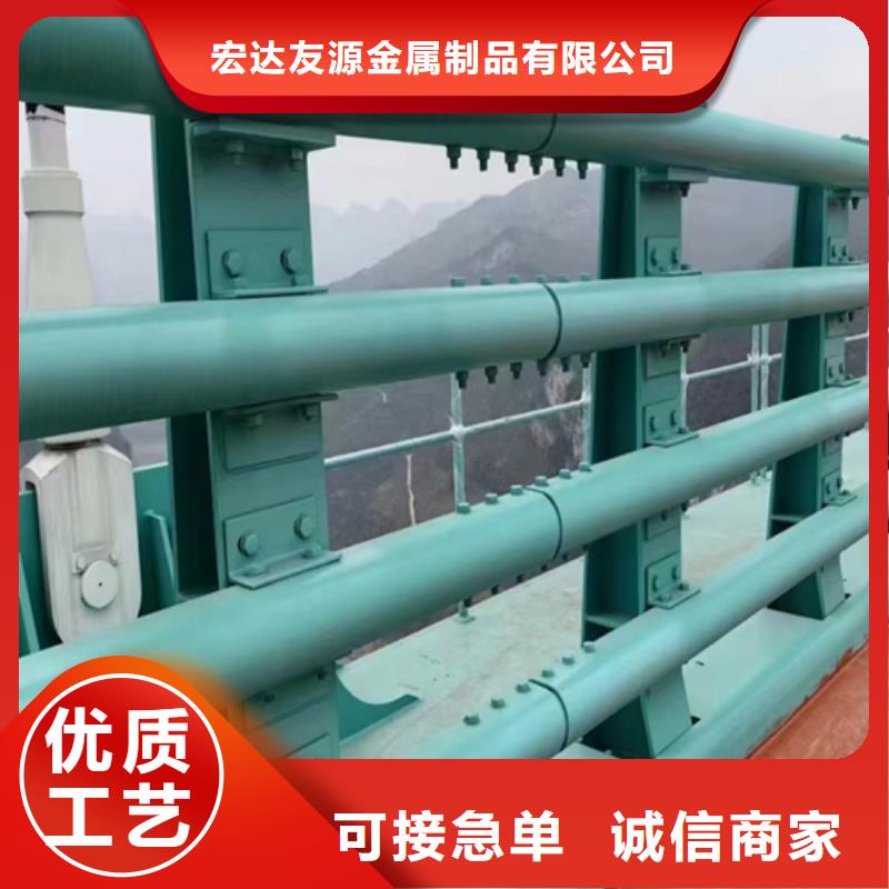 公園湖邊護欄圖片 品質高于同行