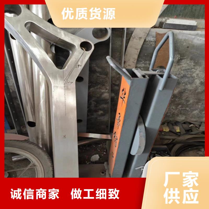 可靠的護(hù)欄廠家生產(chǎn)廠家生產(chǎn)廠家