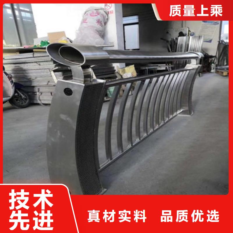 橋上的防撞護欄2025新款設(shè)計