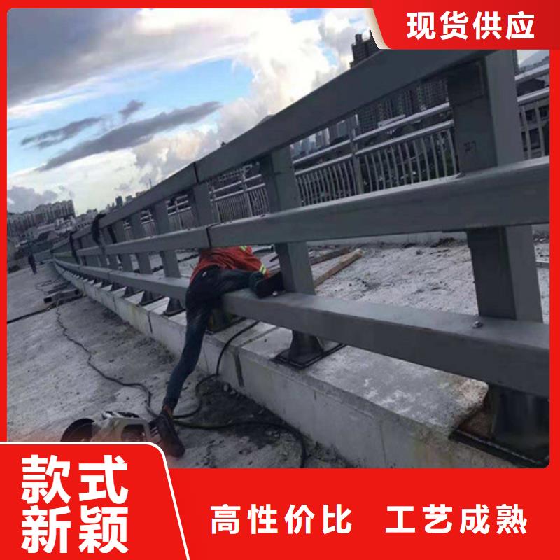 【防撞護(hù)欄LED防護(hù)欄桿專(zhuān)注生產(chǎn)N年】