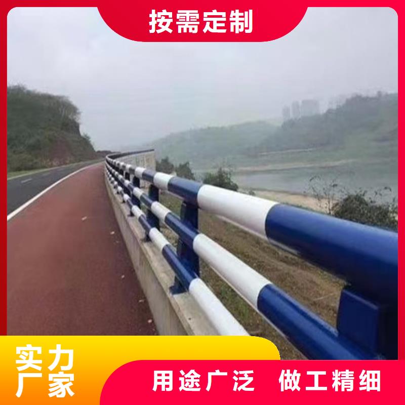 防撞護(hù)欄防撞護(hù)欄廠家生產(chǎn)經(jīng)驗(yàn)豐富