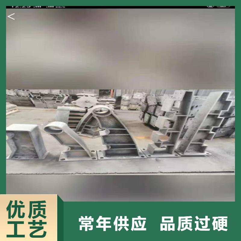  防撞護欄種類多質(zhì)量好