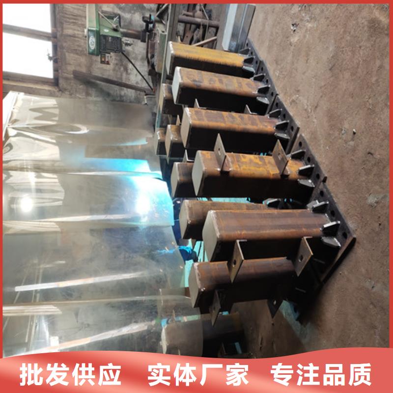 燈箱護(hù)欄廠家直銷一件也是批發(fā)價(jià)