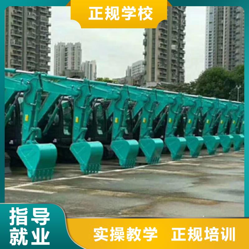 塔吊叉車培訓(xùn)學(xué)真本領(lǐng)