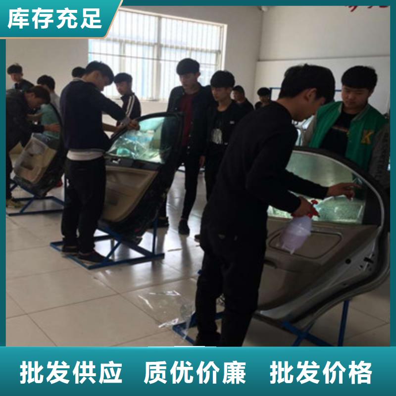 汽車鈑金噴漆培訓(xùn)指導(dǎo)就業(yè)