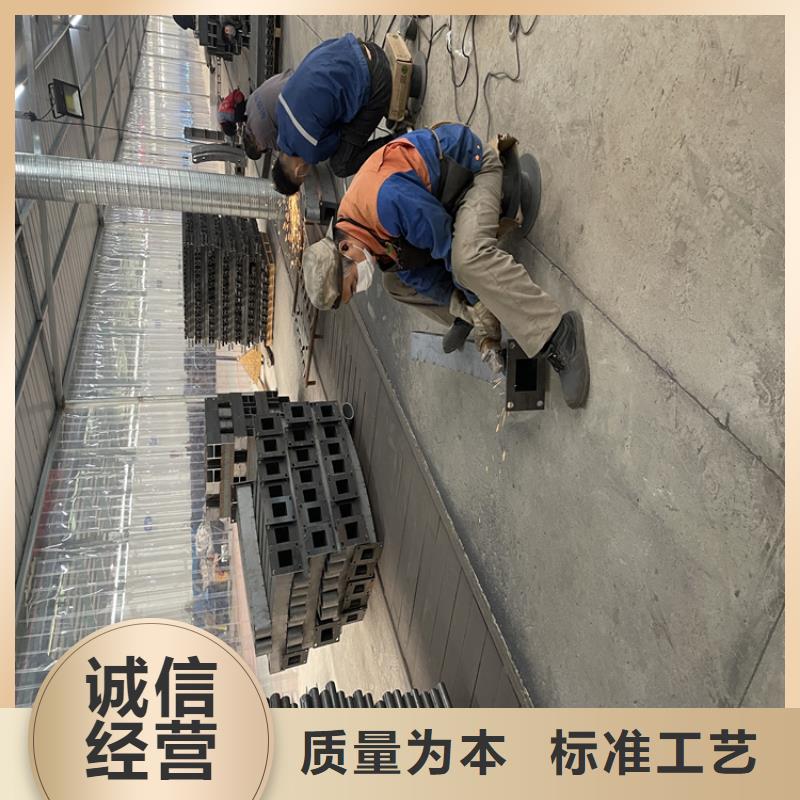 【橋梁護欄,市政道路防護欄誠信可靠】