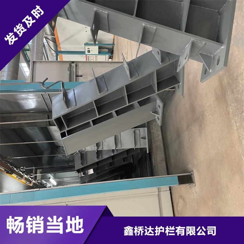 橋梁護欄不銹鋼立柱聯(lián)系廠家