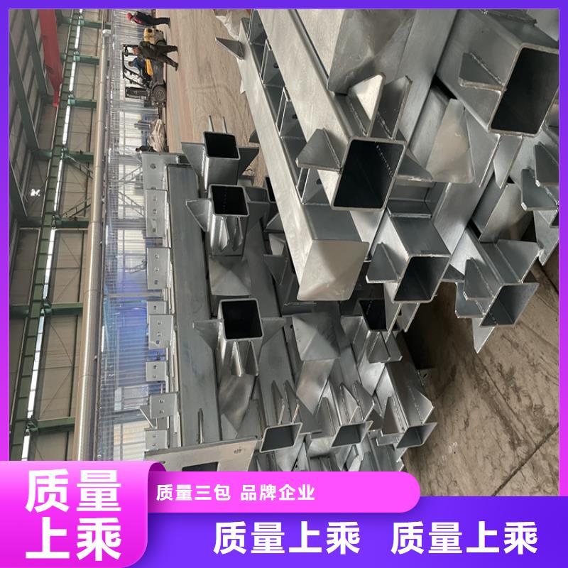橋梁護(hù)欄_橋梁鋼護(hù)欄工程施工案例