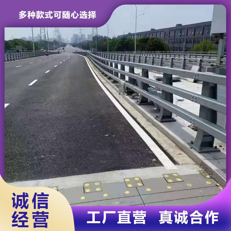 橋梁欄桿_旋轉(zhuǎn)護欄現(xiàn)貨充裕