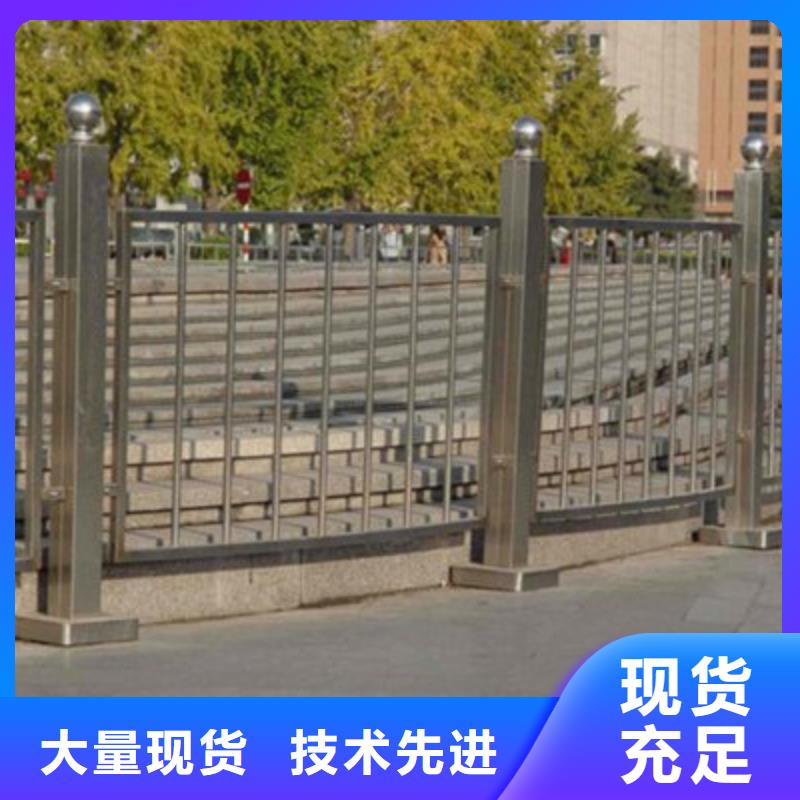不銹鋼復合管橋梁護欄立柱現(xiàn)場安裝