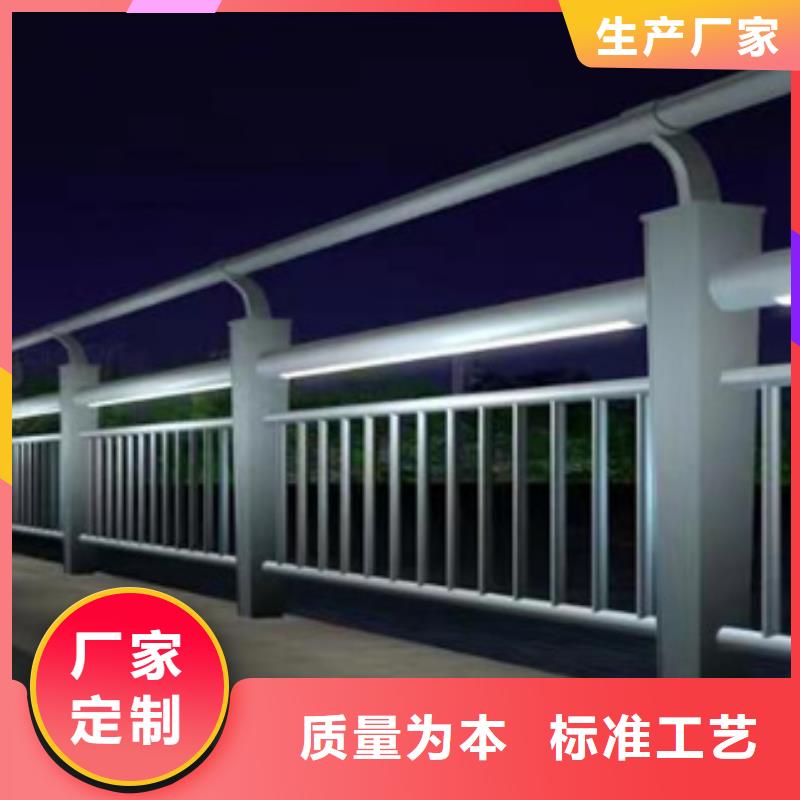 護(hù)欄鍍鋅波形護(hù)欄實(shí)體廠家