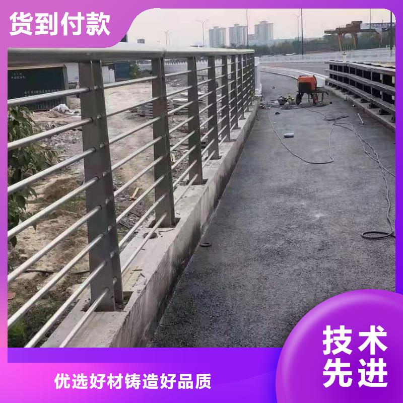 橋梁護欄【鍍鋅波形護欄】多年行業(yè)經(jīng)驗