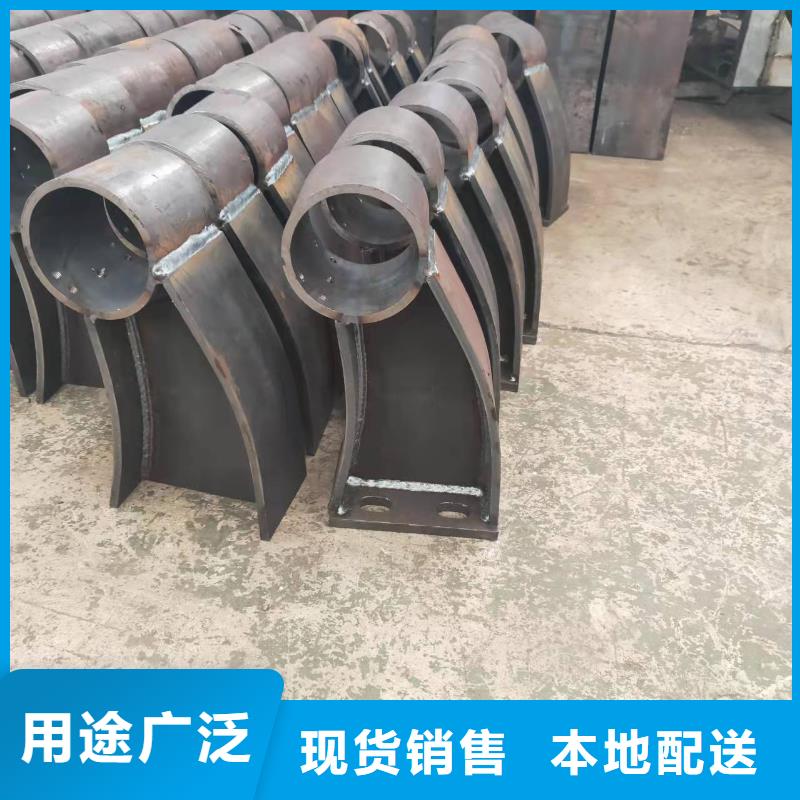 橋梁護(hù)欄交通防撞圍欄專業(yè)生產(chǎn)N年