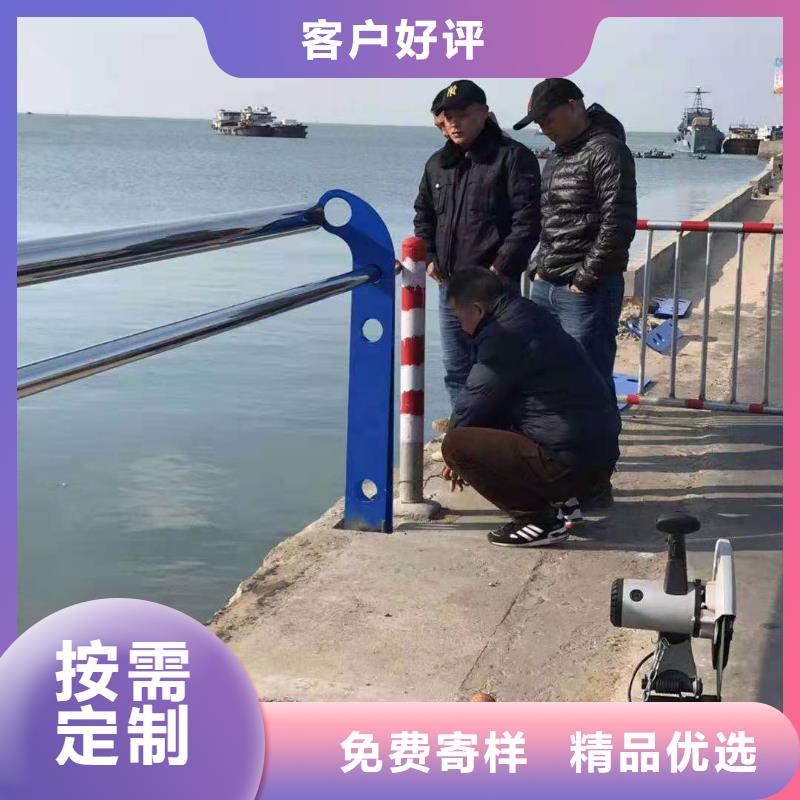 不銹鋼復合管護欄防撞立柱多年實力廠家