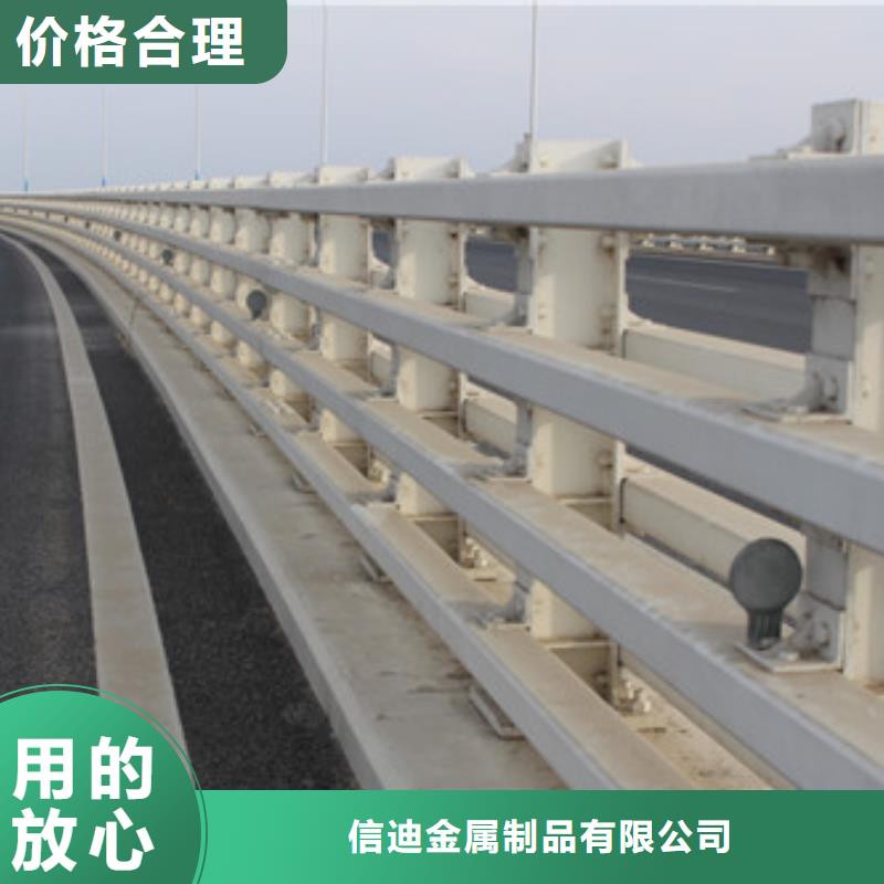 不銹鋼復(fù)合管燈光護欄敢與同行比服務(wù)