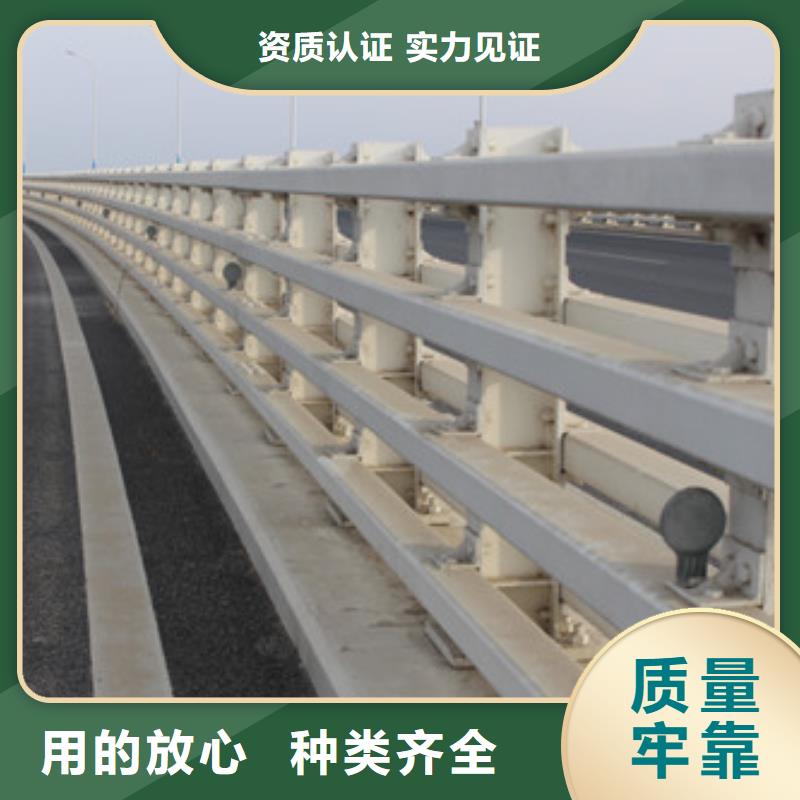 不銹鋼復(fù)合管燈光護(hù)欄敢與同行比服務(wù)