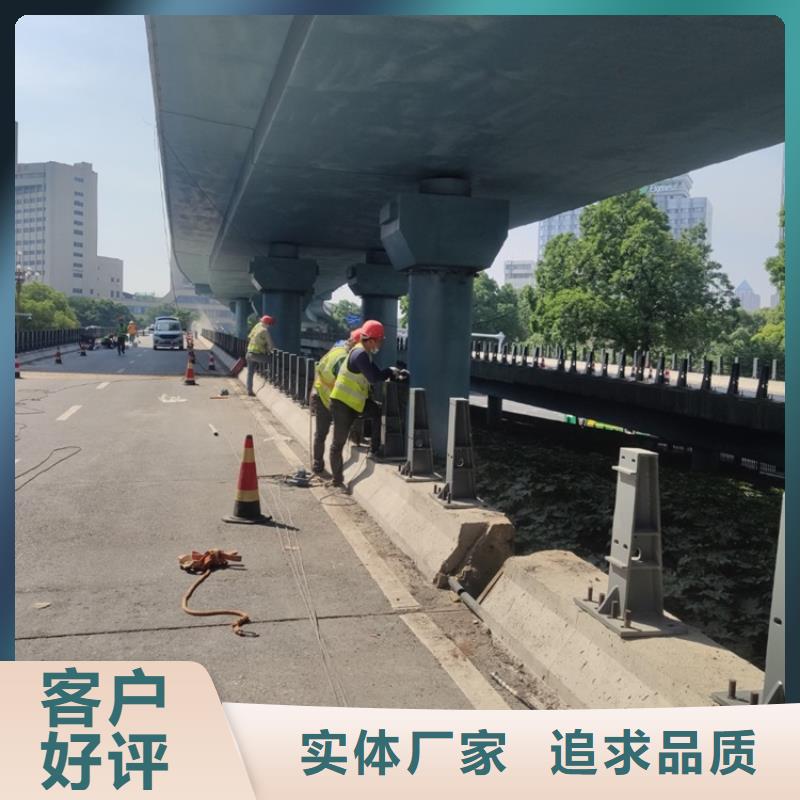 橋梁護(hù)欄防撞燈光欄桿誠信可靠
