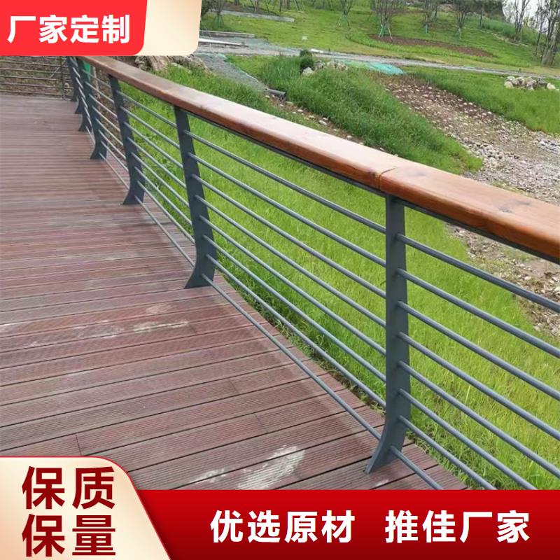 氟碳漆橋梁防撞護欄供應(yīng)