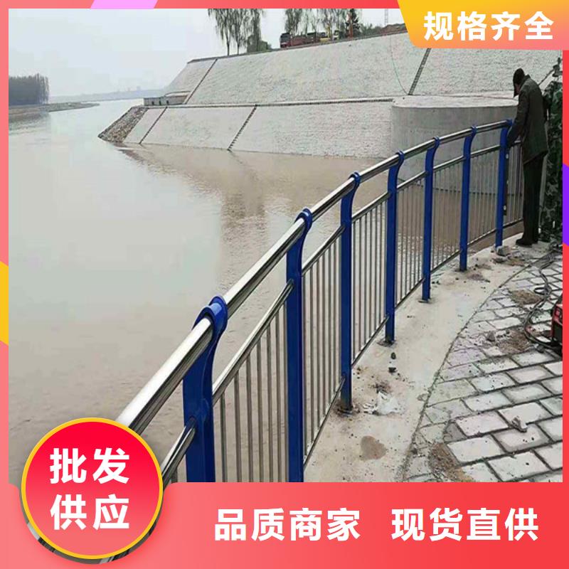 防撞護(hù)欄-立柱橋梁防撞護(hù)欄款式多樣