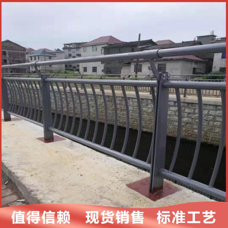 護(hù)欄熱鍍鋅立柱優(yōu)質(zhì)貨源