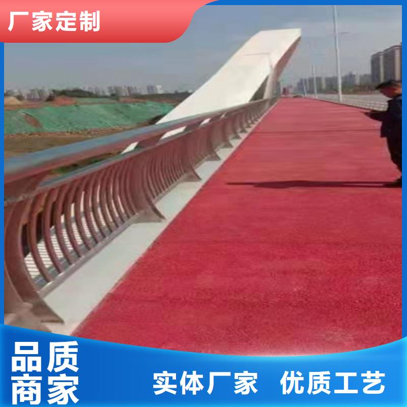護(hù)欄防撞護(hù)欄廠家十分靠譜