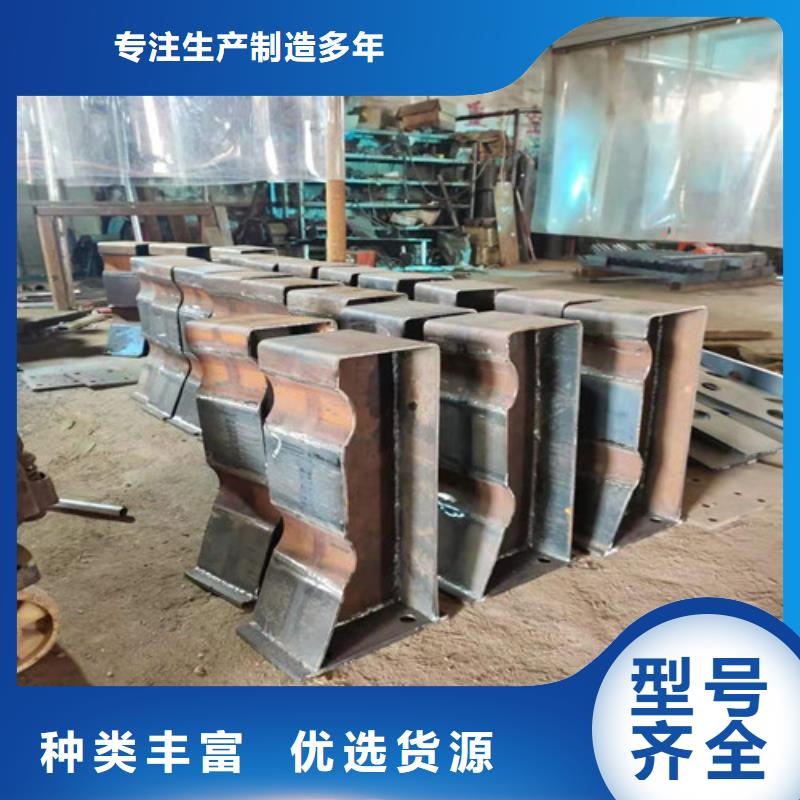 防撞護(hù)欄國道抗沖擊圍欄一站式采購商家