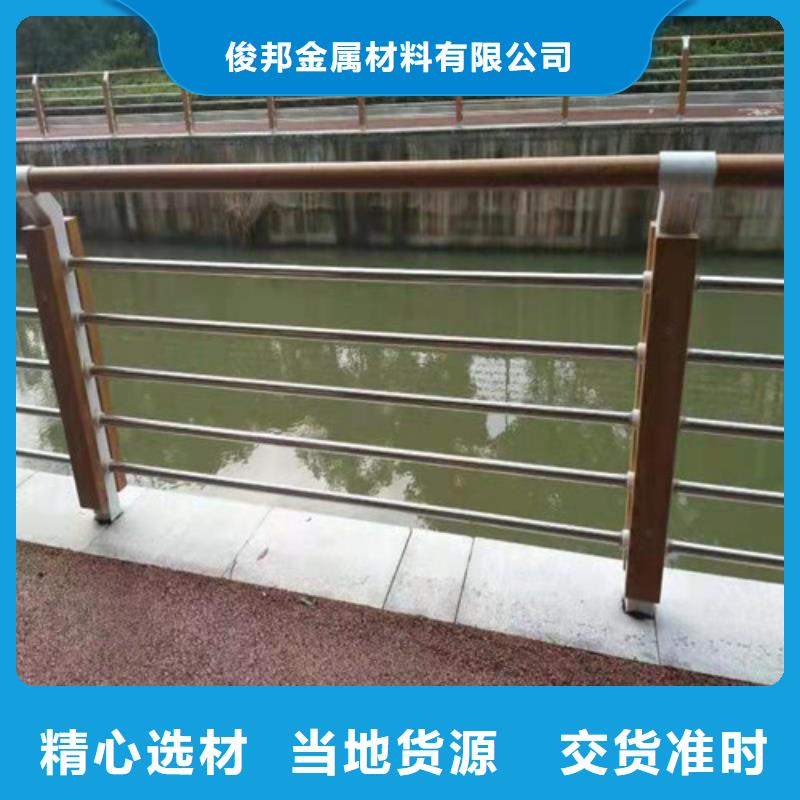 防撞護欄燈光護欄廠家品控嚴格