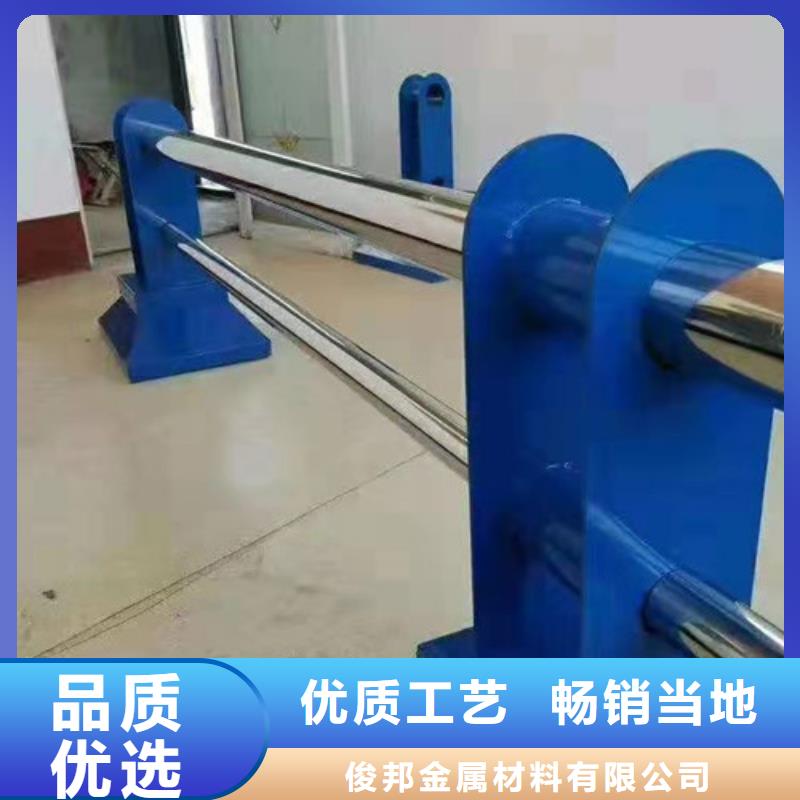 防撞护栏q235b波形护栏板厂家直销值得选择