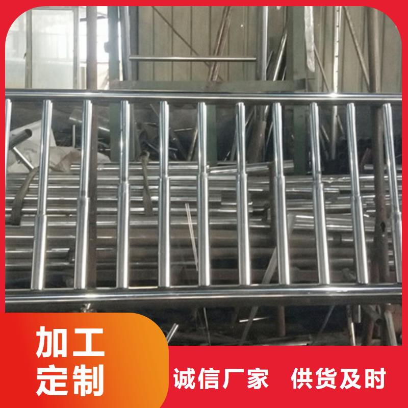 防撞護(hù)欄旋轉(zhuǎn)護(hù)欄當(dāng)?shù)貜S家值得信賴