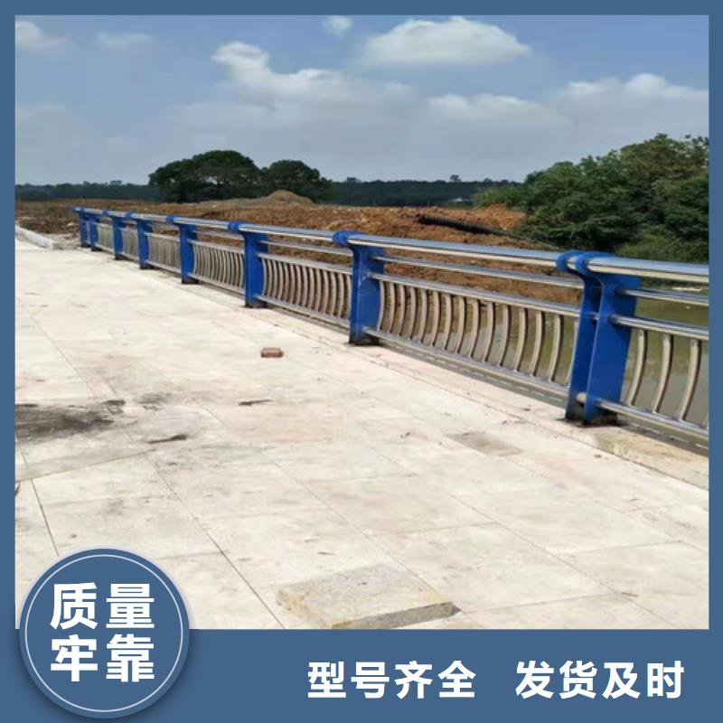 護(hù)欄鍍鋅噴塑防撞欄自主研發(fā)