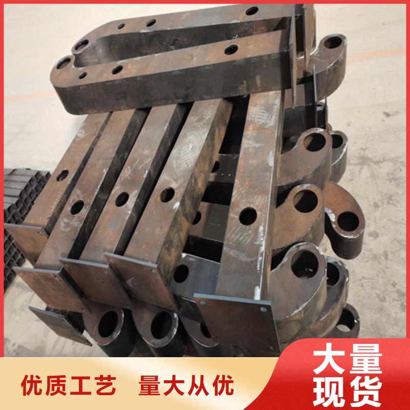 不銹鋼碳素鋼復合管護欄廠商
