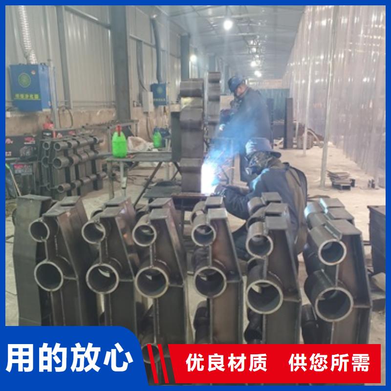 不銹鋼復合管道路護欄工藝精致