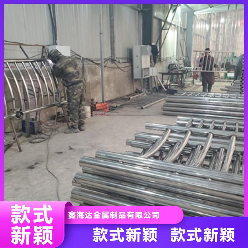 不銹鋼復(fù)合管橋梁護(hù)欄品牌供貨商