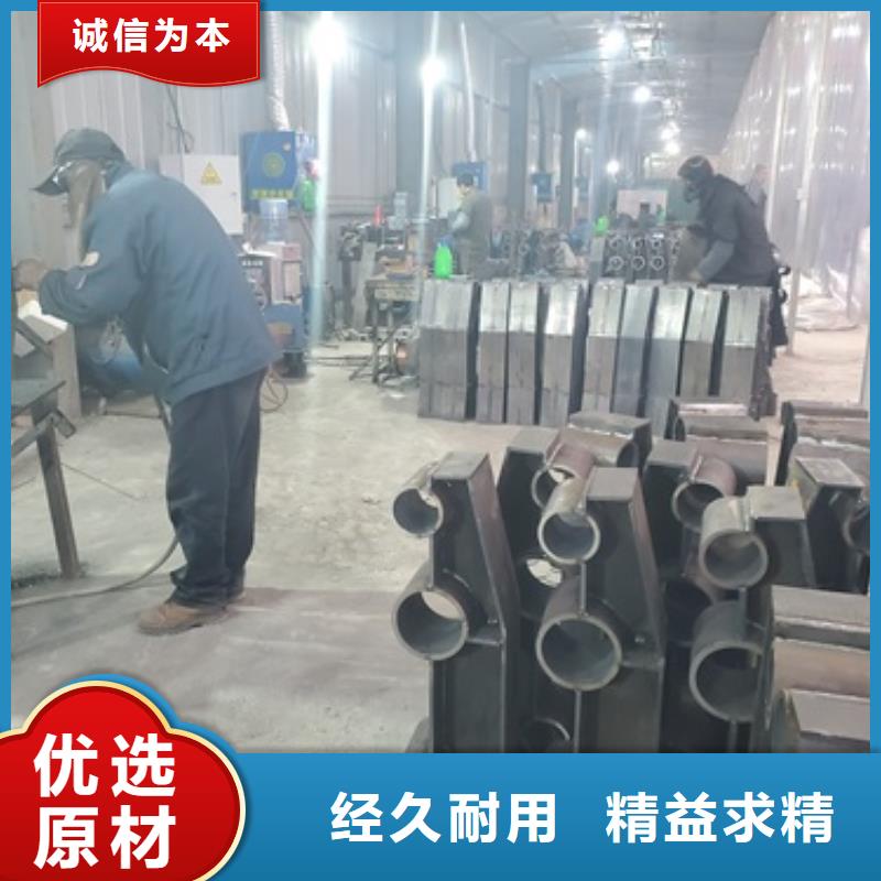 周邊不銹鋼復(fù)合管隔離護欄廠家