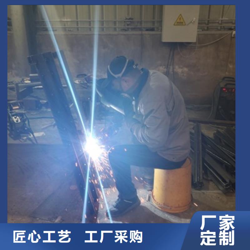 優(yōu)選：不銹鋼復(fù)合管樓梯欄桿工廠