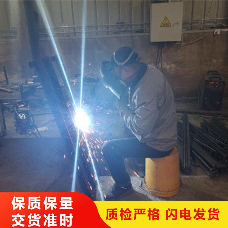 201不銹鋼復(fù)合管橋梁護(hù)欄歡迎詢價