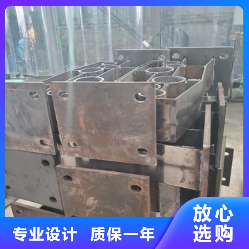 選購不銹鋼復(fù)合管道路護(hù)欄-實體廠家可定制