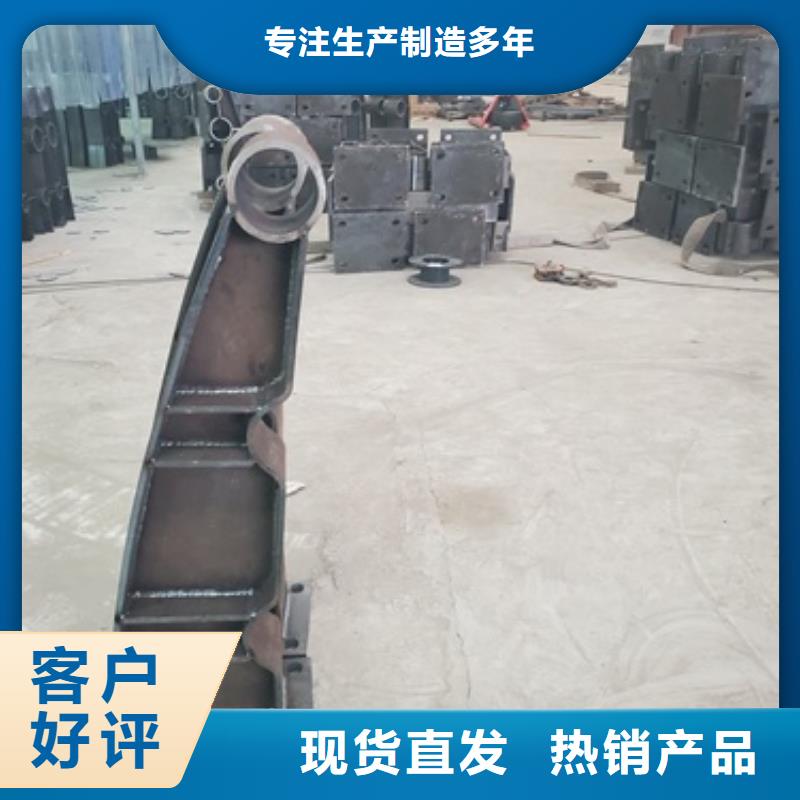 不銹鋼復(fù)合管道路護(hù)欄常規(guī)貨源充足