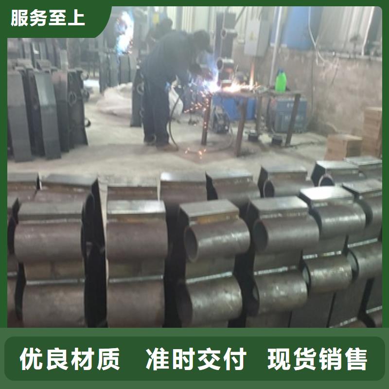 定做不銹鋼碳素鋼復(fù)合管橋梁護(hù)欄的廠家