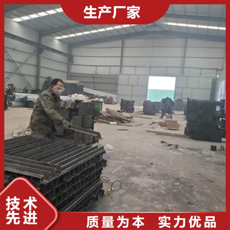 重信譽不銹鋼復(fù)合管防撞護(hù)欄供應(yīng)廠家