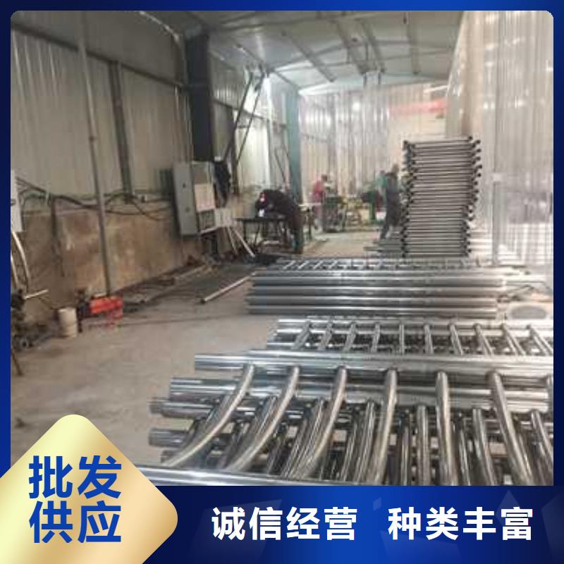 不銹鋼復合管防撞護欄不銹鋼復合管欄桿專業(yè)供貨品質管控