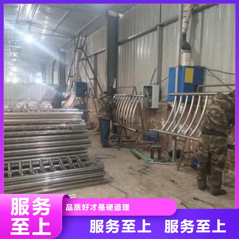 【不銹鋼復(fù)合管防撞護欄橋梁護欄品質(zhì)過硬】