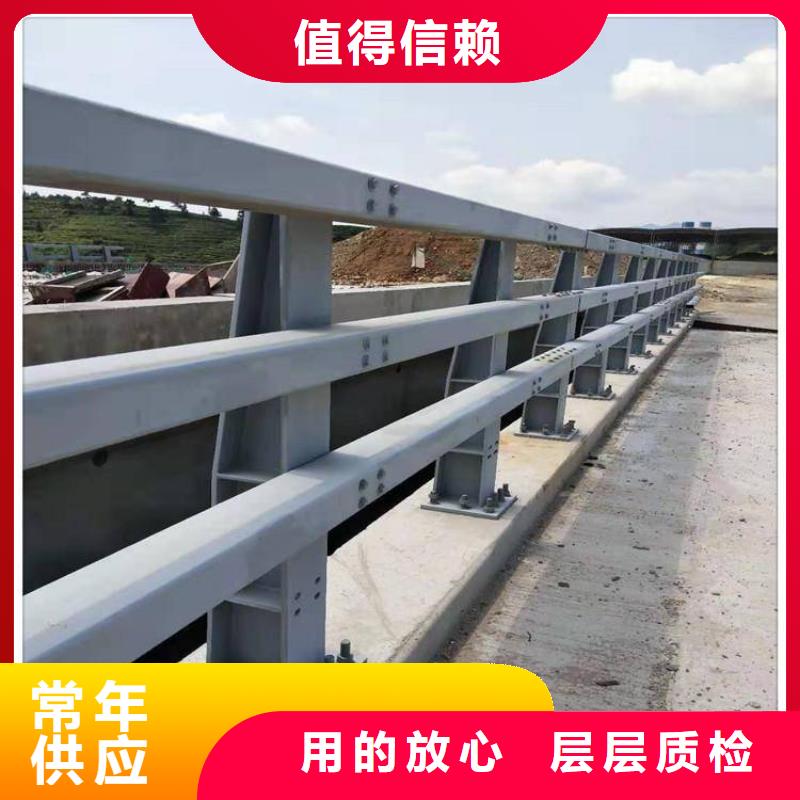 誠信供應(yīng)201不銹鋼復(fù)合管護(hù)欄的廠家
