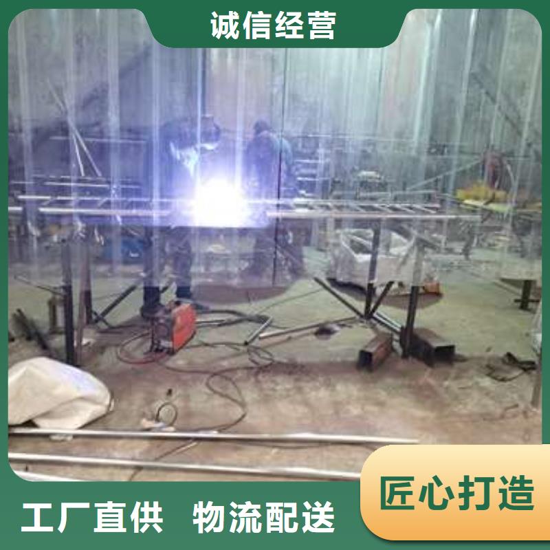 不銹鋼燈光護欄周期短價格優(yōu)