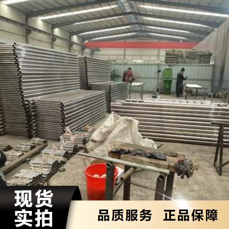 不銹鋼復(fù)合管護(hù)欄,防撞護(hù)欄工藝成熟